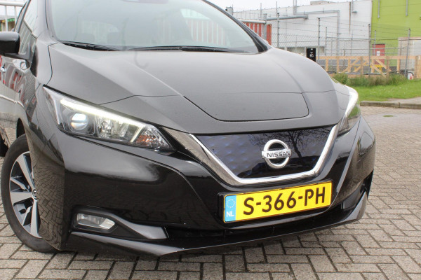 Nissan Leaf Acenta 40 kWh LED MULTI MEDIA KEYLESS CAMERA NAVI SOH 90,83%