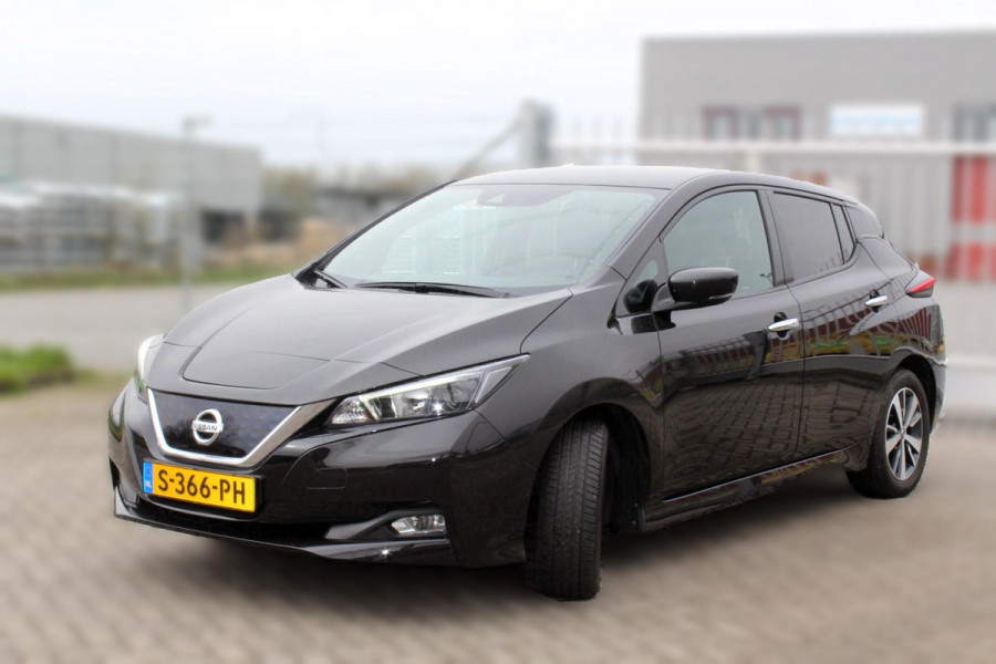Nissan Leaf Acenta 40 kWh LED MULTI MEDIA KEYLESS CAMERA NAVI SOH 90,83%