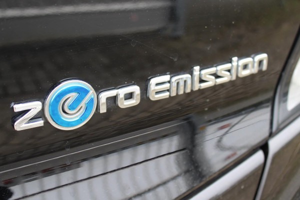 Nissan Leaf Acenta 40 kWh LED MULTI MEDIA KEYLESS CAMERA NAVI SOH 90,83%