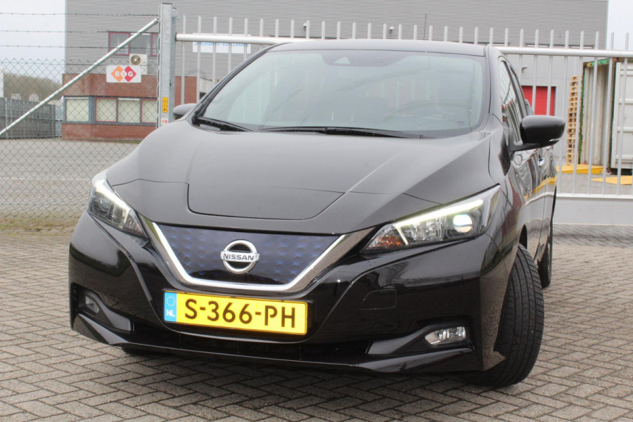 Nissan Leaf Acenta 40 kWh LED MULTI MEDIA KEYLESS CAMERA NAVI SOH 90,83%