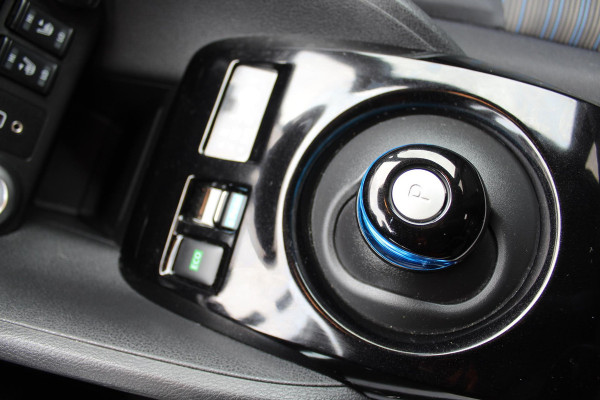 Nissan Leaf Acenta 40 kWh LED MULTI MEDIA KEYLESS CAMERA NAVI SOH 90,83%