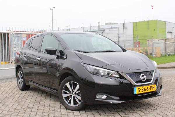 Nissan Leaf Acenta 40 kWh LED MULTI MEDIA KEYLESS CAMERA NAVI SOH 90,83%