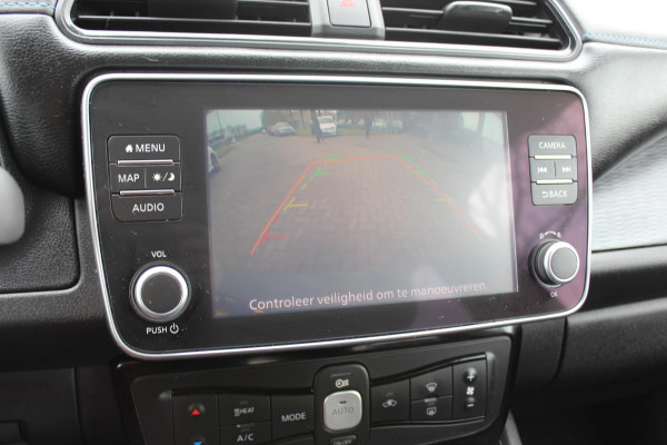 Nissan Leaf Acenta 40 kWh LED MULTI MEDIA KEYLESS CAMERA NAVI SOH 90,83%