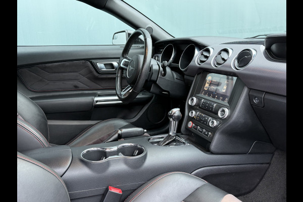 Ford Mustang Fastback BWJ 10-2018 | 310 PK AUTOMAAT RTR RECARO INT. | CARPLAY | CAMERA | NAVI | CLIMA | CRUISE