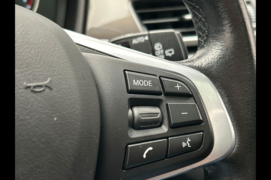 BMW X1 SDrive18i High Executive | Panoramadak | Navigatie | Cruise/Control | Climate/Control | Camera | Memory |Stoelverwarming |