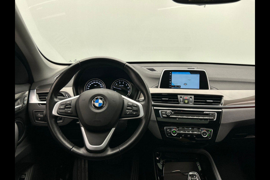 BMW X1 SDrive18i High Executive | Panoramadak | Navigatie | Cruise/Control | Climate/Control | Camera | Memory |Stoelverwarming |