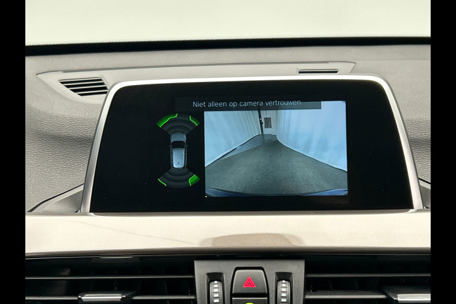 BMW X1 SDrive18i High Executive | Panoramadak | Navigatie | Cruise/Control | Climate/Control | Camera | Memory |Stoelverwarming |