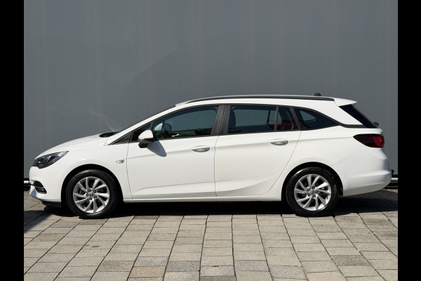 Opel Astra Sports Tourer BWJ 2020 | 1.2T 111PK EXECUTIVE TREKHAAK | CLIMA | NAVI | CARPLAY | SPORTSTOELEN | PDC 2X | CAMERA A |