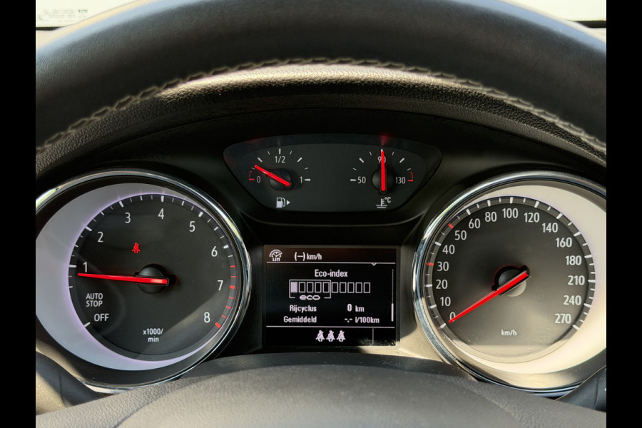 Opel Astra Sports Tourer BWJ 2020 | 1.2T 111PK EXECUTIVE TREKHAAK | CLIMA | NAVI | CARPLAY | SPORTSTOELEN | PDC 2X | CAMERA A |