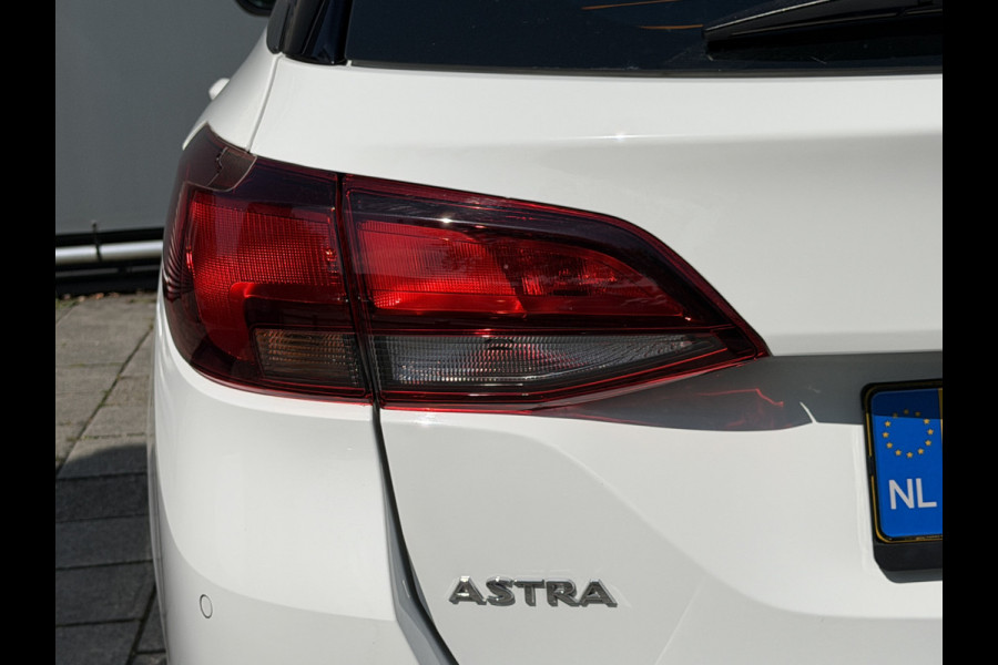 Opel Astra Sports Tourer BWJ 2020 | 1.2T 111PK EXECUTIVE TREKHAAK | CLIMA | NAVI | CARPLAY | SPORTSTOELEN | PDC 2X | CAMERA A |