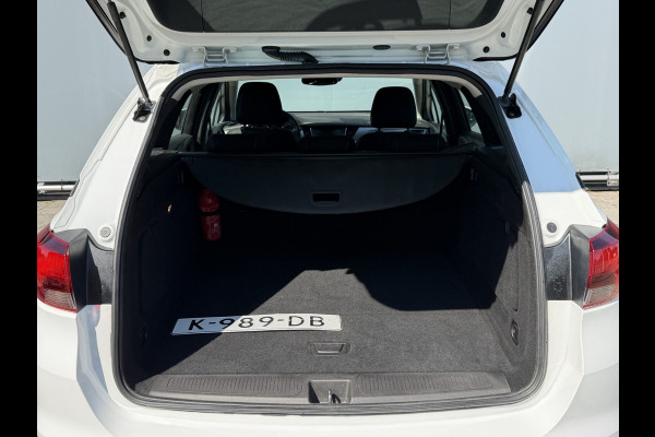 Opel Astra Sports Tourer BWJ 2020 | 1.2T 111PK EXECUTIVE TREKHAAK | CLIMA | NAVI | CARPLAY | SPORTSTOELEN | PDC 2X | CAMERA A |