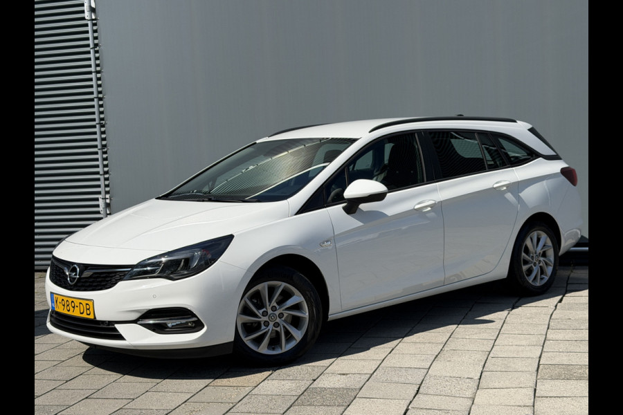 Opel Astra Sports Tourer BWJ 2020 | 1.2T 111PK EXECUTIVE TREKHAAK | CLIMA | NAVI | CARPLAY | SPORTSTOELEN | PDC 2X | CAMERA A |