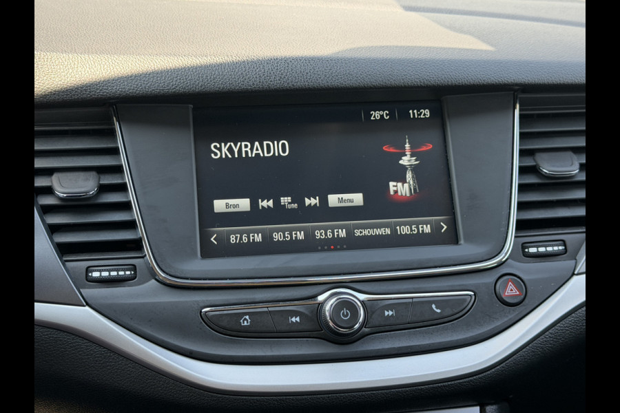 Opel Astra Sports Tourer BWJ 2020 | 1.2T 111PK EXECUTIVE TREKHAAK | CLIMA | NAVI | CARPLAY | SPORTSTOELEN | PDC 2X | CAMERA A |