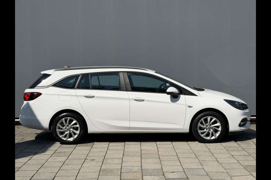 Opel Astra Sports Tourer BWJ 2020 | 1.2T 111PK EXECUTIVE TREKHAAK | CLIMA | NAVI | CARPLAY | SPORTSTOELEN | PDC 2X | CAMERA A |
