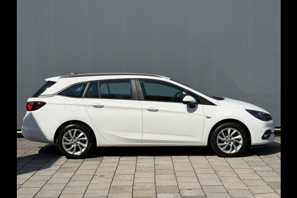 Opel Astra Sports Tourer BWJ 2020 | 1.2T 111PK EXECUTIVE TREKHAAK | CLIMA | NAVI | CARPLAY | SPORTSTOELEN | PDC 2X | CAMERA A |