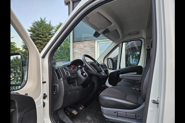 Peugeot Boxer 330 2.2 BlueHDi 140 L2H2 Premium Trekhaak! Airco! NAP! Cruise Control! Nette Bus!