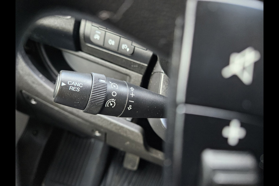 Peugeot Boxer 330 2.2 BlueHDi 140 L2H2 Premium Trekhaak! Airco! NAP! Cruise Control! Nette Bus!