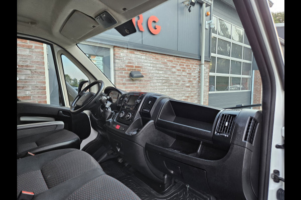 Peugeot Boxer 330 2.2 BlueHDi 140 L2H2 Premium Trekhaak! Airco! NAP! Cruise Control! Nette Bus!