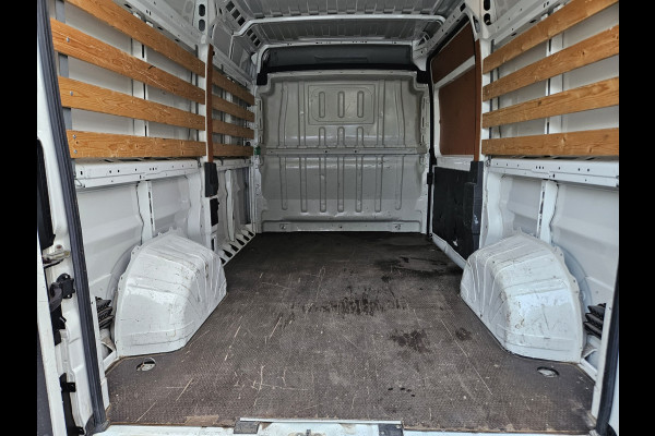 Peugeot Boxer 330 2.2 BlueHDi 140 L2H2 Premium Trekhaak! Airco! NAP! Cruise Control! Nette Bus!