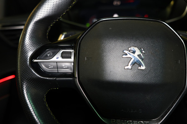 Peugeot 208 1.2 PureTech GT-Line AVM AUTOMAAAT PANO NAVI DRAADLS OPLADEN TOPSTAAT ! 2020