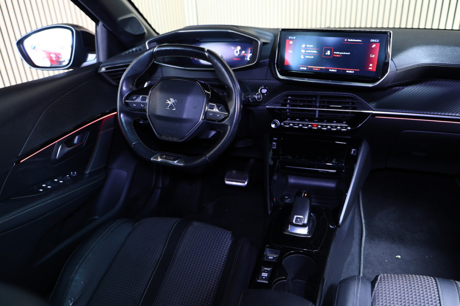 Peugeot 208 1.2 PureTech GT-Line AVM AUTOMAAAT PANO NAVI DRAADLS OPLADEN TOPSTAAT ! 2020