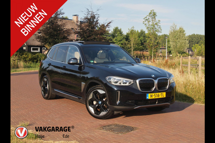 BMW iX3 High Executive 80 kWh | Panoramadak | Head-Up Display | Harman Kardon | Sfeerverlichting | ACC | Apple Carplay |