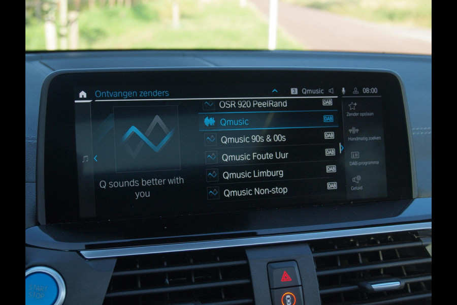 BMW iX3 High Executive 80 kWh | Panoramadak | Head-Up Display | Harman Kardon | Sfeerverlichting | ACC | Apple Carplay |