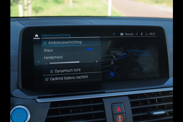 BMW iX3 High Executive 80 kWh | Panoramadak | Head-Up Display | Harman Kardon | Sfeerverlichting | ACC | Apple Carplay |