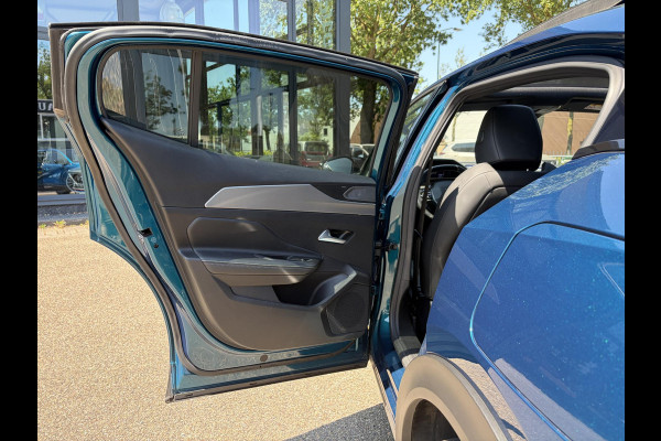 Peugeot 408 1.6 HYbrid GT 225 EAT8 First Edition FULL OPTION!| PANO| FOCAL AUDIO| MEMORY STOEL| 360 CAMERA| ADAPTIVE CRUISE CONTROL| STOEL + STUURVERWARMING| ELEKTRISCHE ACHTERKLEP| RIJKLAAR GELEVERD INCL. 12 MND BOVAG GARANTIE