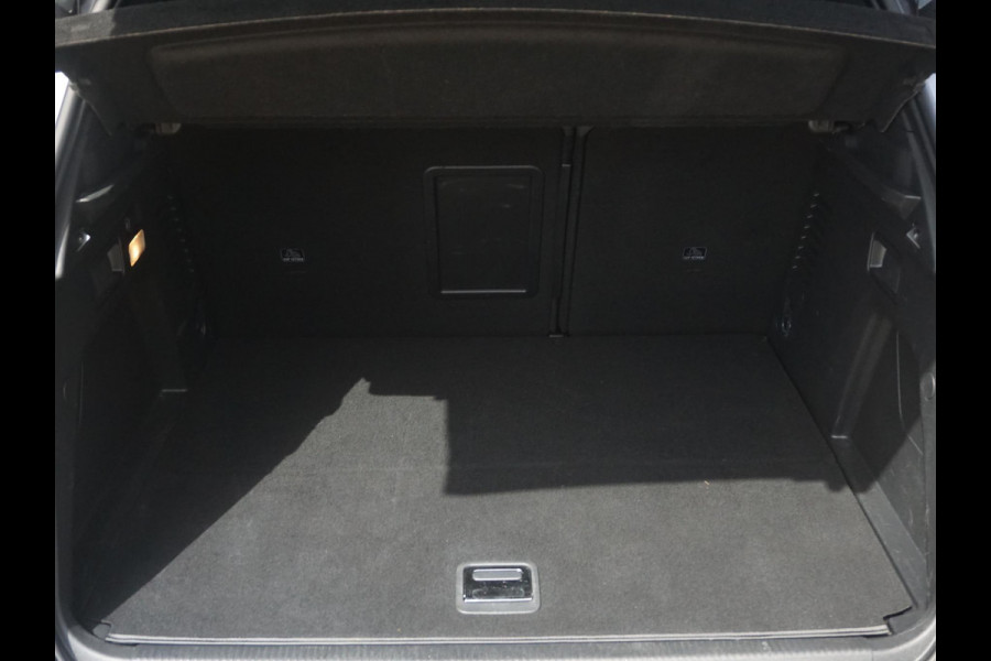 Peugeot 3008 1.6 HYbrid 225 Allure Pack Business Winter pakket