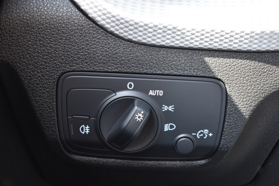 Audi Q2 30 TFSI 110PK PRO-LINE,CRUISE CAMERA/NAVI/LED,STOELVERW  1E EIG