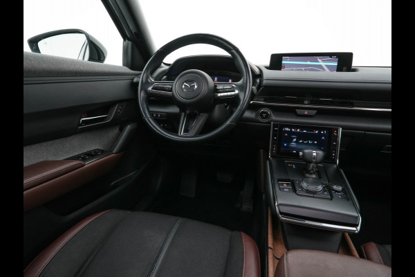 Mazda MX-30 e-SkyActiv 145 Luxury 36 kWh {SoH-92%} (INCL-BTW) *HEATPUMP | PANO | LEATHER-MAZTEX | BOSE-AUDIO | HEAD-UP | ADAPTIVE-CRUISE | BLINDSPOT | FULL-LED | KEYLESS | TOPVIEW | DAB+ | NAVI-FULLMAP | DIGI-COCKPIT | HEATED-SEATS | 18"ALU*