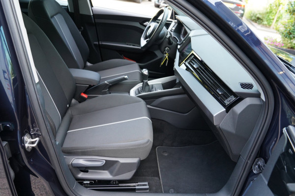 Audi A1 Sportback 30 TFSI Pro Line|Prijs rijklaar incl. 12 mnd garantie| Carplay/Android auto LMV DAB Bluetooth Airco Cruise