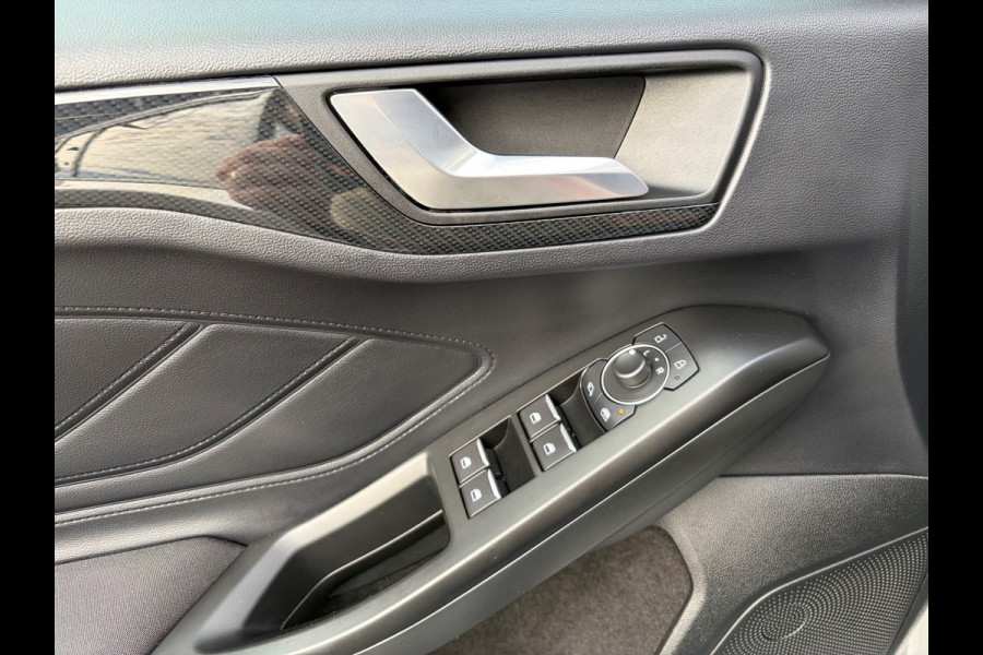 Ford FOCUS Wagon 1.0 EcoBoost Hybrid ST Line