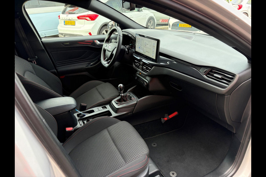 Ford FOCUS Wagon 1.0 EcoBoost Hybrid ST Line