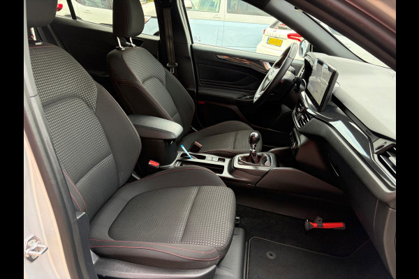 Ford FOCUS Wagon 1.0 EcoBoost Hybrid ST Line