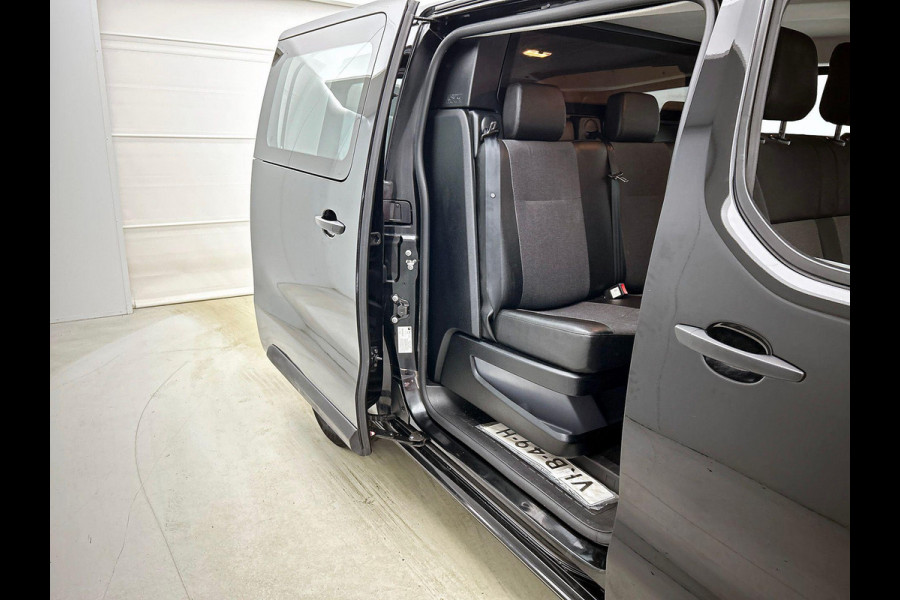Opel Vivaro 1.5 CDTI L3H1 Edition Dubbele Cabine Airco Navigatie Bluetooth Parkeersensoren Camera Trekhaak