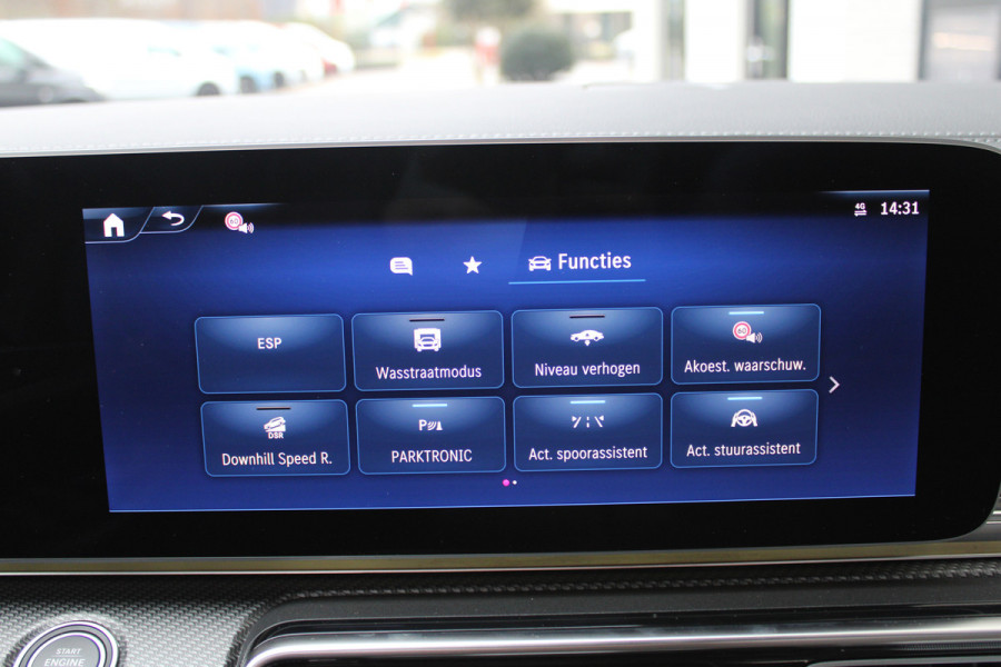 Mercedes-Benz V-Klasse 300d / AMG / Exclusive / DC / 4-matic / Luchtvering / Pano / 360 Cam / Burmester / Vol Opties / NIEUWSTAAT.