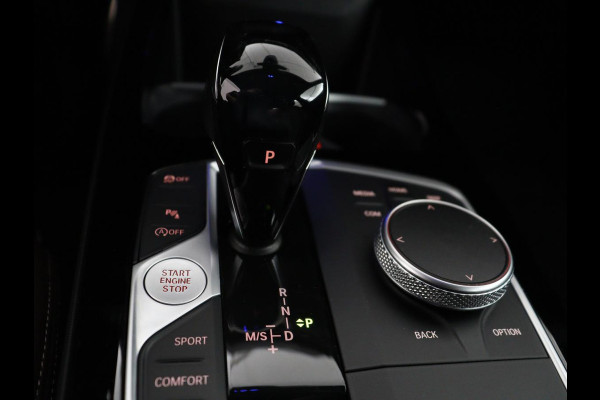 BMW 2 Serie Gran Coupé 218i High Executive Edition M-sport | Leder | Full LED | Stoelverwarming | Camera | Park assist | Carplay | Sfeerverlichting | Climate control | Cruise control |