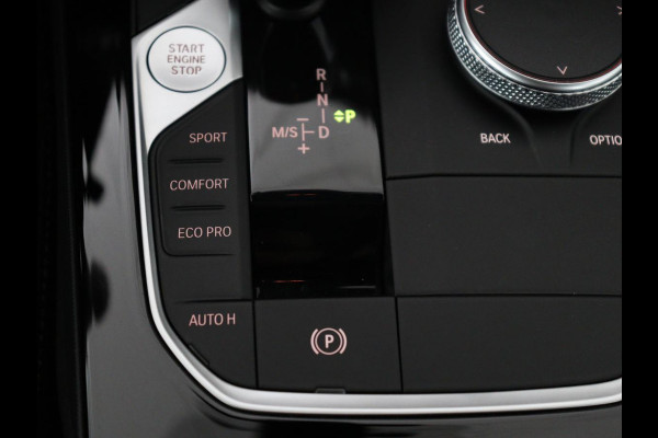BMW 2 Serie Gran Coupé 218i High Executive Edition M-sport | Leder | Full LED | Stoelverwarming | Camera | Park assist | Carplay | Sfeerverlichting | Climate control | Cruise control |