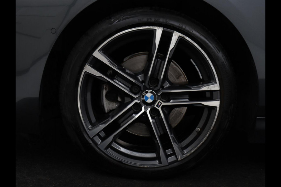 BMW 2 Serie Gran Coupé 218i High Executive Edition M-sport | Leder | Full LED | Stoelverwarming | Camera | Park assist | Carplay | Sfeerverlichting | Climate control | Cruise control |