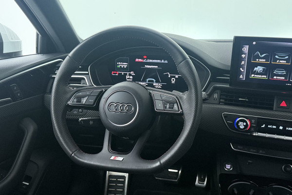 Audi A4 Avant 35 TFSI S edition (ACHTERUITRIJCAMERA, CRUISE CONTROL, DIGITALE COCKPIT, PARKEERSENSOREN)