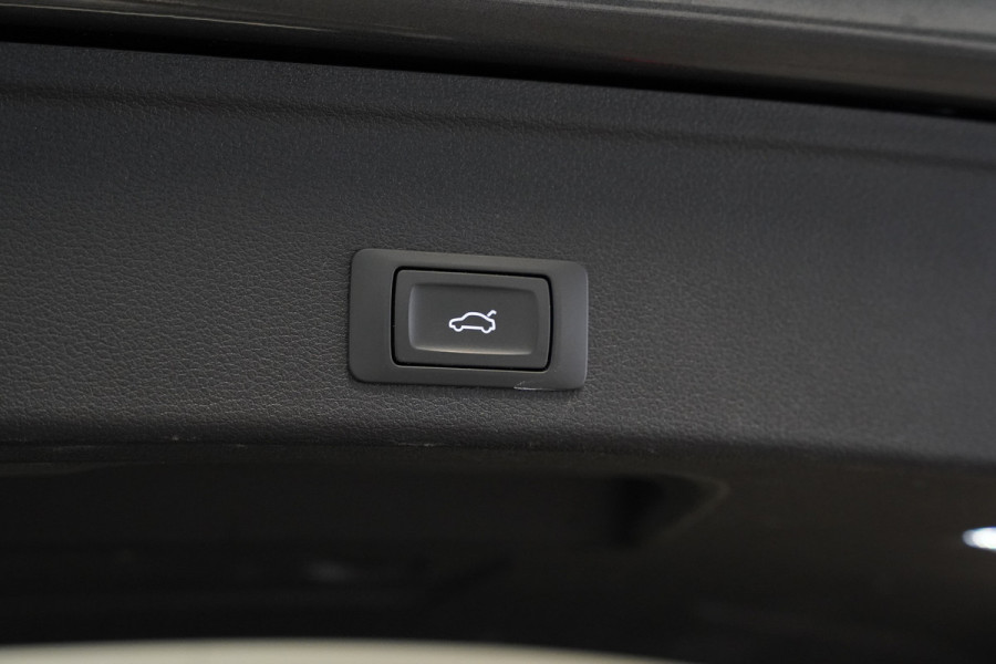 Audi A4 Avant 35 TFSI S edition S-line Leder Full-led Adaptive-Cruise