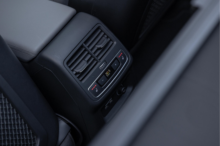 Audi S5 Cabriolet 3.0 TFSI 354pk Quattro S-stoelen B&O Carbon HuD Trekhaak
