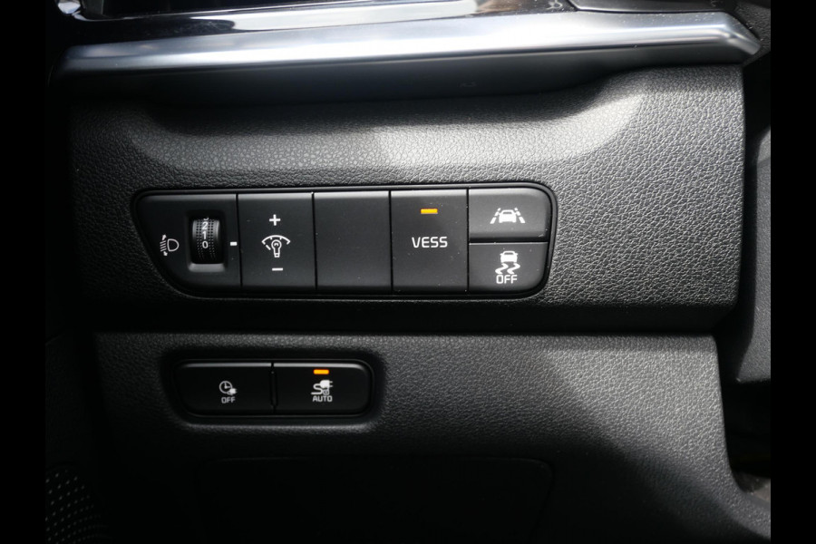 Kia e-Niro DynamicPlusLine 64 kWh | Schuif-kantel dak | Stoel-stuurverwarming | Carplay | Keyless | Navi | Cruise |
