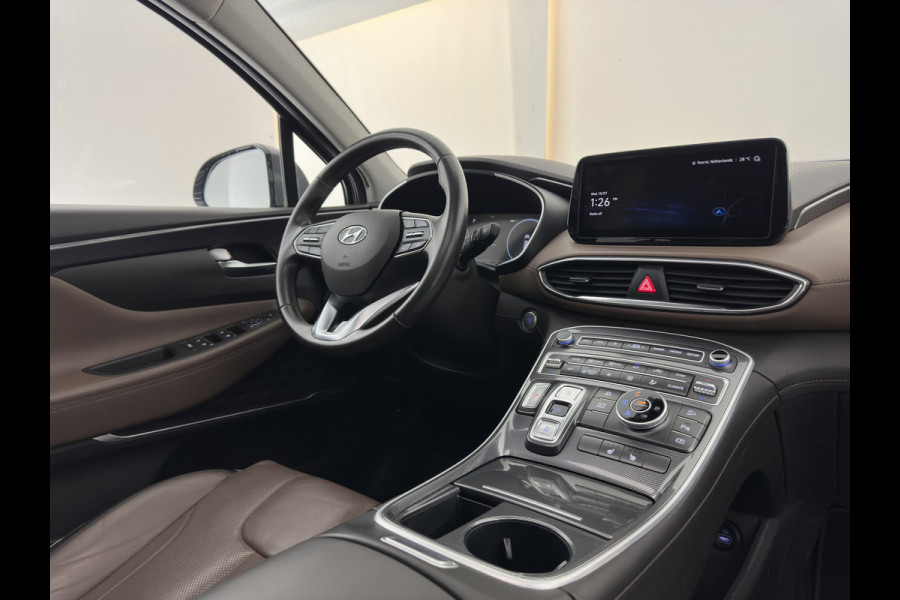 Hyundai Santa Fe 1.6 T-GDI Comfort Smart Sky AWD [ 7-Pers. ] {SoH-100%} (Plug-In) (INCL-BTW) *PANO | LEATHER | FULL-LED | ADAPTIVE-CRUISE | BLINDSPOT | MEMORY-PACK | DIGI-COCKPIT | SHIFTPADDLES | PRIVACYGLASS | NAVI-FULLMAP | KEYLESS | TOWBAR | CARBON | 19''ALU*