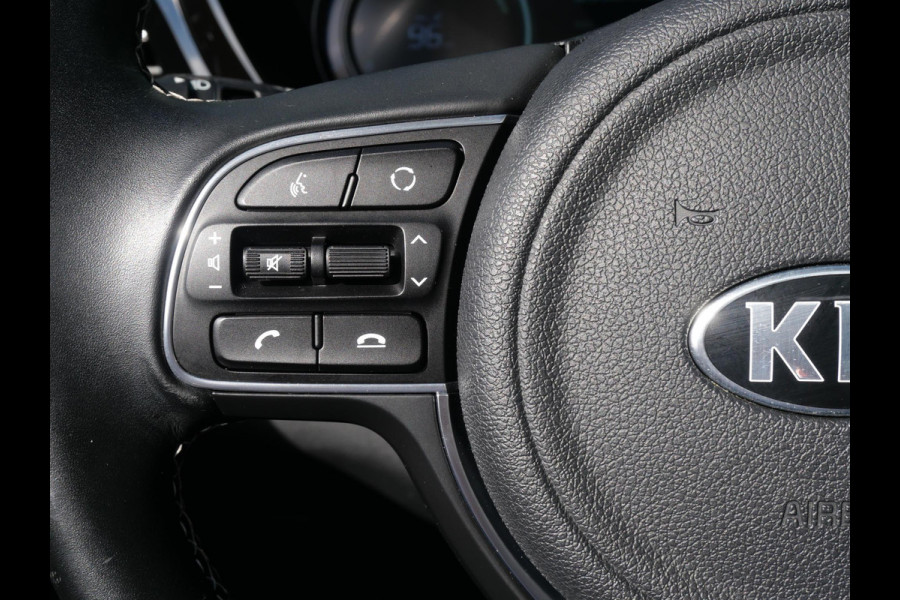 Kia e-Niro ExecutiveLine 64 kWh | Stoelverwarming-ventilatie | Schuif-kanteldak | Keyless |  Electrische Stoelen |