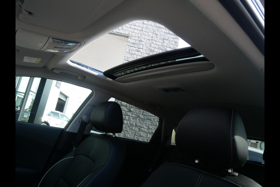 Kia e-Niro ExecutiveLine 64 kWh | Stoelverwarming-ventilatie | Schuif-kanteldak | Keyless |  Electrische Stoelen |