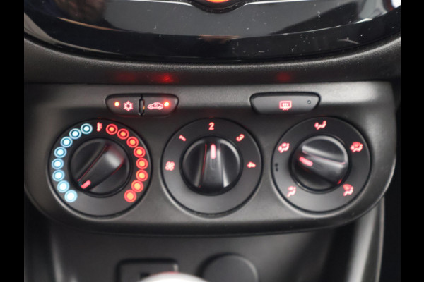 Opel Corsa 1.4 Black Edition *Garantie tot 05-2028! | Apple Carplay & AndroidAUTO | Trekhaak | Parkeersensoren | Privacy Glass |