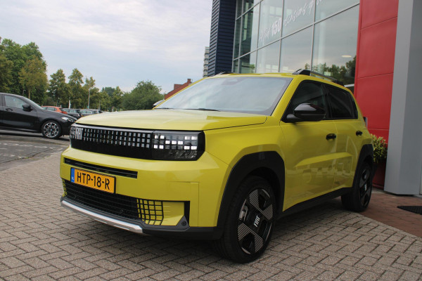 Fiat Grande Panda LA PRIMA 113PK 11 kW 44 kWh | WINTERPACK: STOEL/STUUR/VOORRUIT VERWARMING | DRAADLOZE APPLE CARPLAY/ANDROID AUTO | NAVIGATIE | ACHTERUITRIJCAMERA | PARKEERSENSOREN VOOR + ACHTER | DRAADLOZE TELEFOONLADER | LED KOPLAMPEN | CLIMATE CONTROL | 3-FASE | 17" LICHTMETALEN VELGEN | PRIVACY GLASS | ACHTERSPOILER |